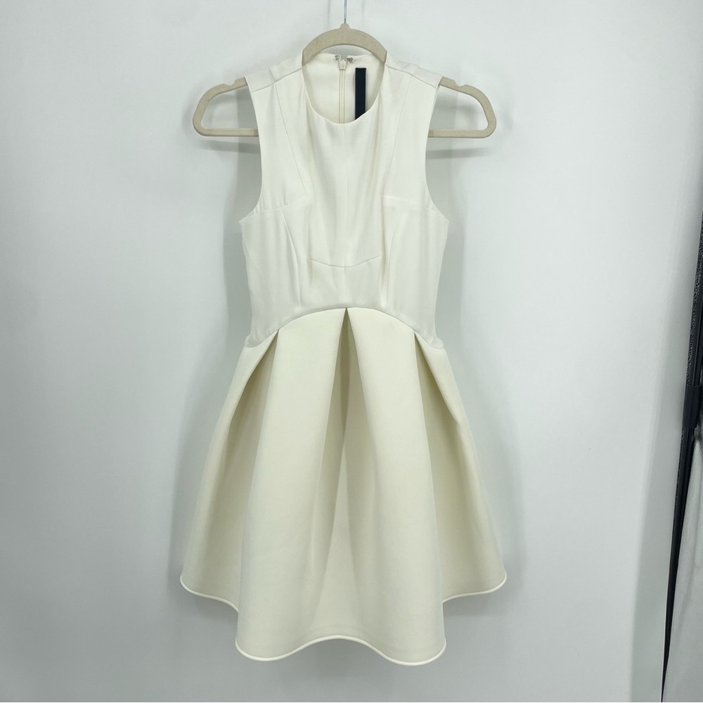 AQ/AQ Candice Scuba Fit &‎ Flare white Dress Sz 0 neoprene